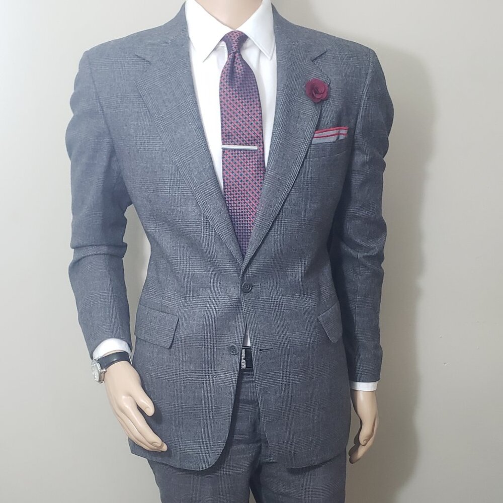 Sophisticated London Fog Charcoal Gray Wool Suit